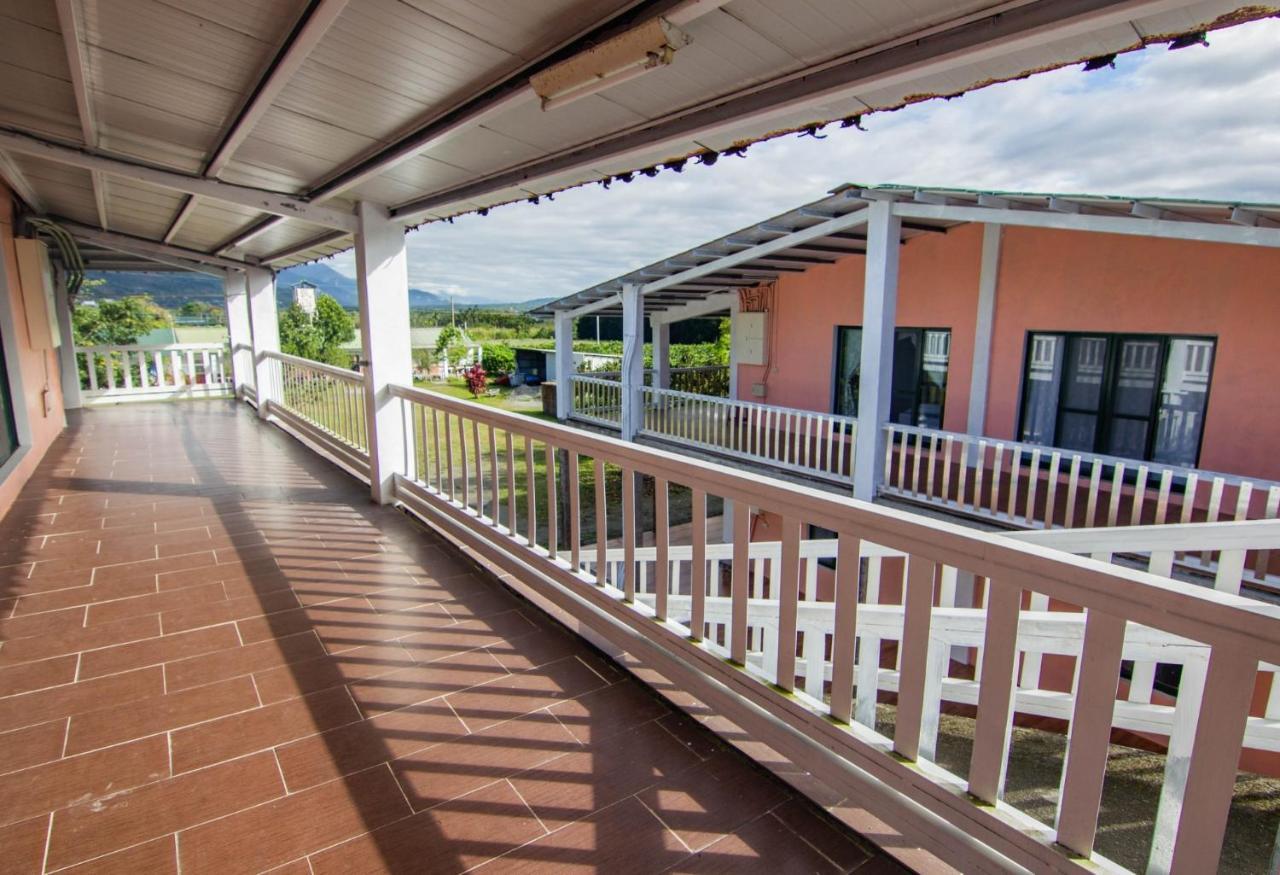 Ruisui Village Homestay Extérieur photo